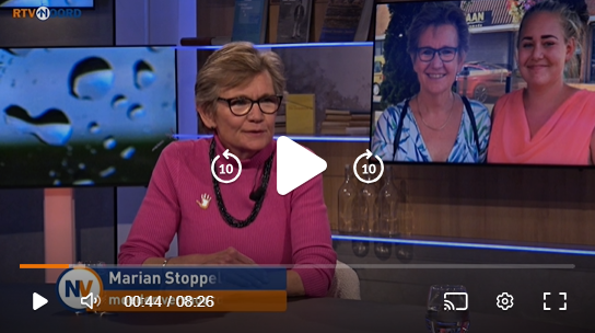 Marian Stoppelenburg is op missie: mensen en organisaties bekend maken met en onderwijzen over femicide. Ondertussen vecht ze óók nog om haar kleinzoon van vier in een 'neutraal' pleeggezin te krijgen.